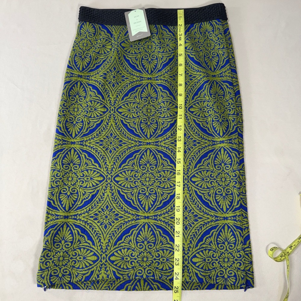 NEW Anthropologie Maeve Medallion Stretch Knit Pencil Skirt Side Zip Size Small - Picture 9 of 10